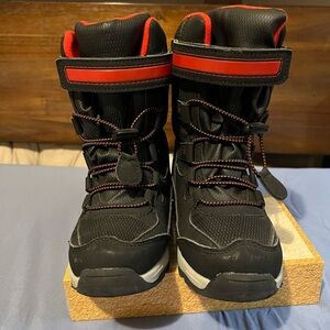 Size 1 Boys Snow Boots